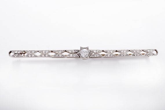 Belle Epoque diamond bar brooch