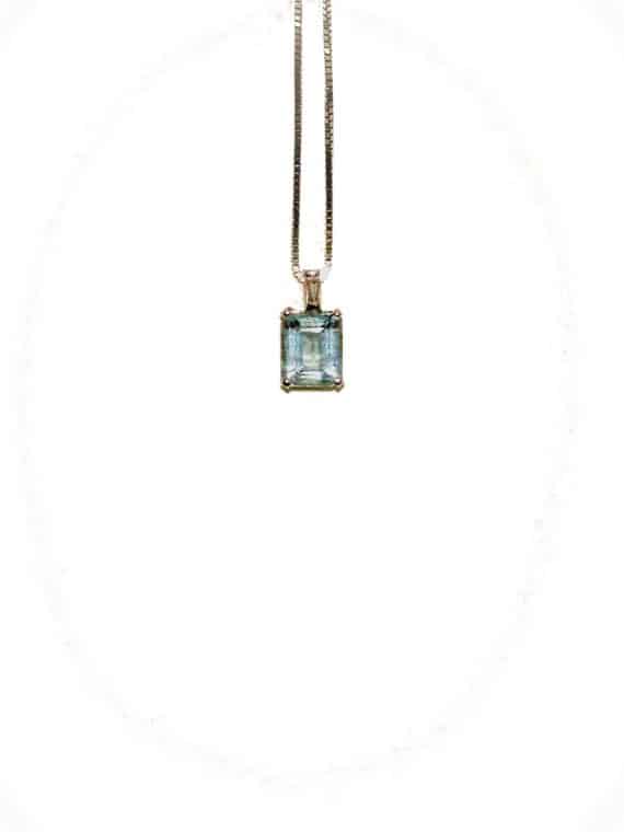 Aquamarine pendant