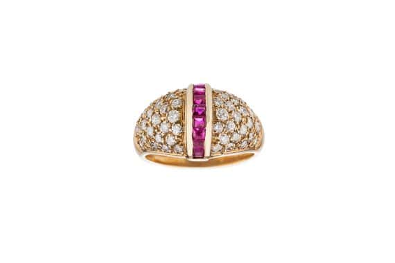 Anello con rubini e diamanti