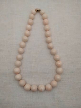 Collana grossa corallo bianco